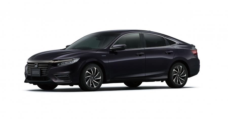  Honda Insight Hybrid EX Black Style 2018 года  (JP) (фото 1 из 20)